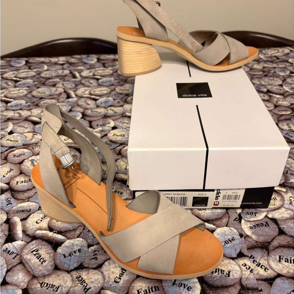 Dolce Vita Women's Roman Cream Sandals